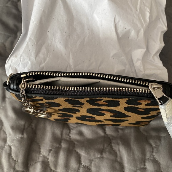 Coach mini pouch with key ring - Picture 4 of 5